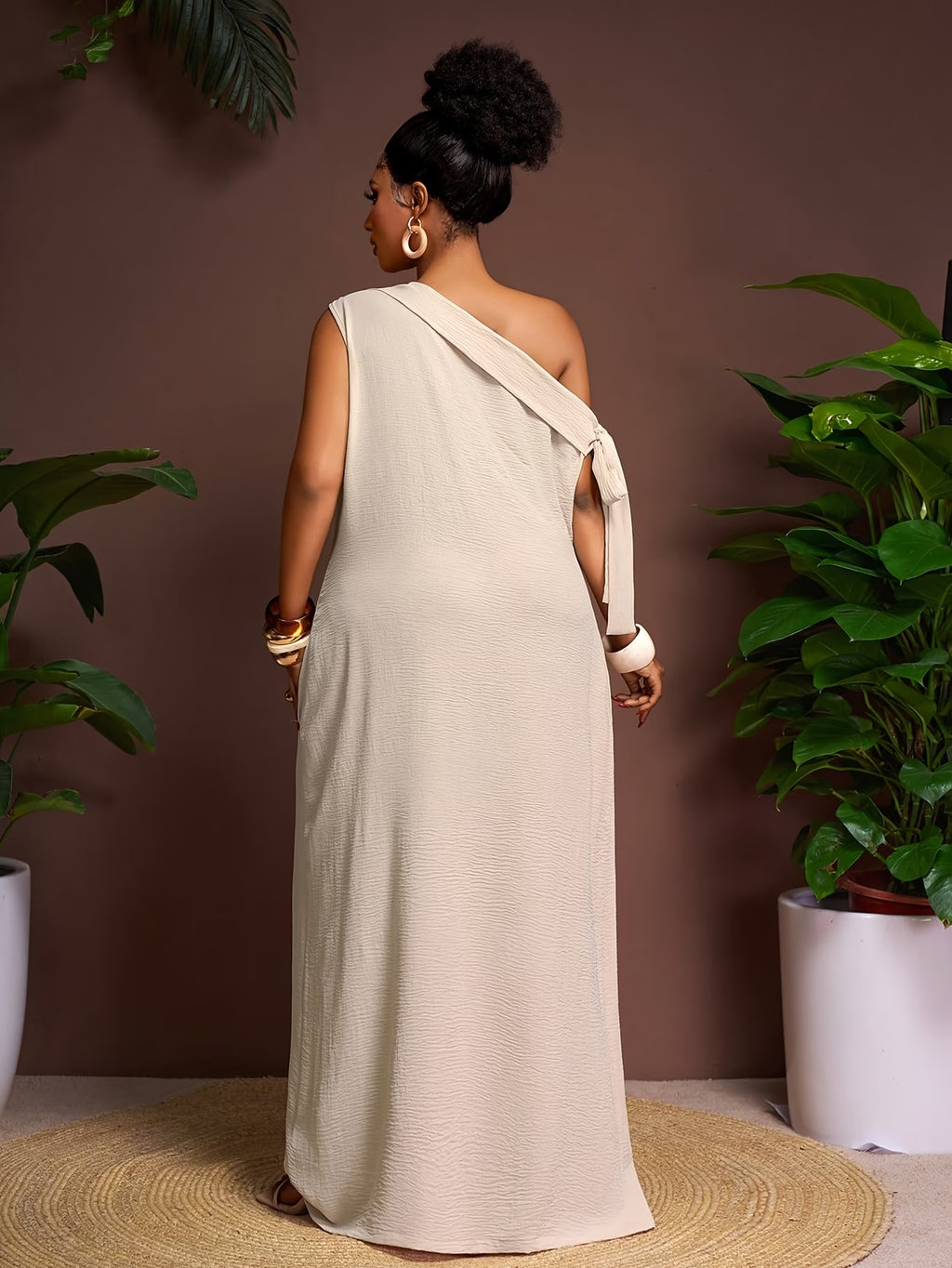 Chic and Trendy Maxi Dress